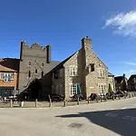 Sunset - Part Of The The Bay Village With Pool, Gym And Direct Access, Pub, Restaurant, Tennis And Meadows Walks Holiday home
