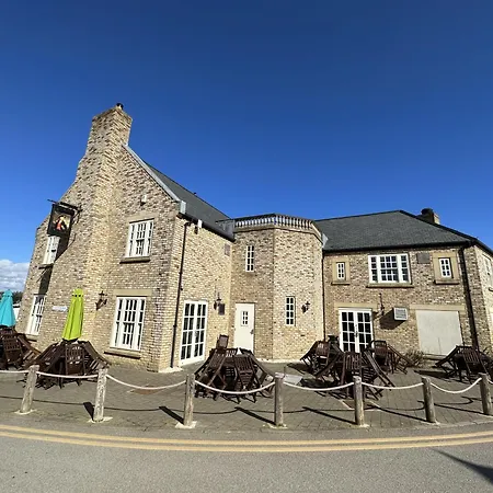 Casa vacanze Sunset - Part Of The The Bay Village With Pool, Gym And Direct Access, Pub, Restaurant, Tennis And Meadows Walks