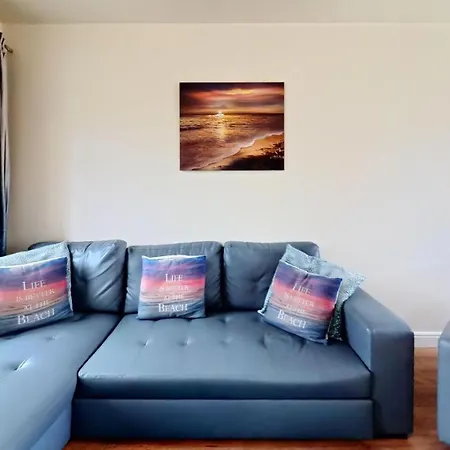 Sunset - Part Of The The Bay Village With Pool, Gym And Direct Access, Pub, Restaurant, Tennis And Meadows Walks Filey